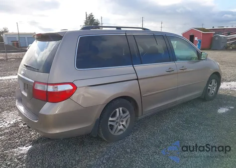 2006 Honda Odyssey Touring z USA, uszkodzony, nr VIN 5FNRL38866B107638